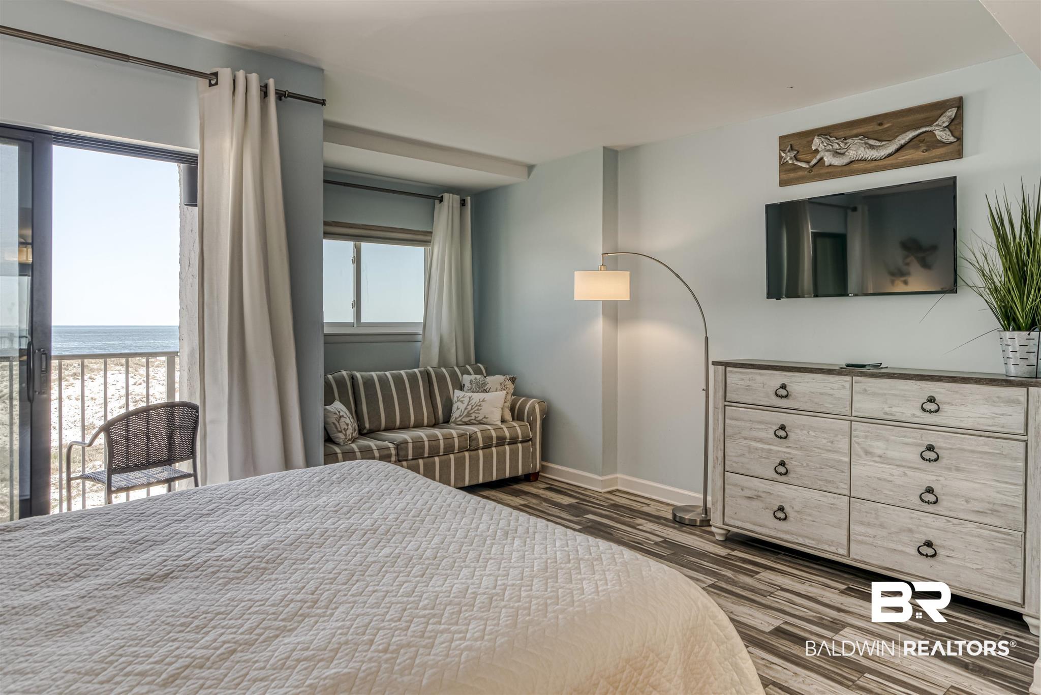 375 Plantation Road, Unit 5102 Gulf Shores, AL 36542 - Photo 4 of 28 Efficiency Unit renovated in 2018!