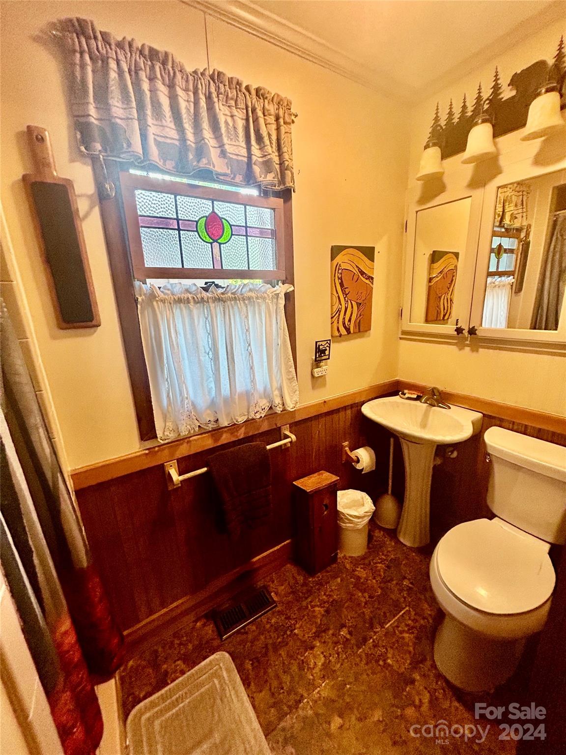 10445 Lower Alarka Road Bryson City, NC 28713 - Photo 10 of 14 Gallery Image 10