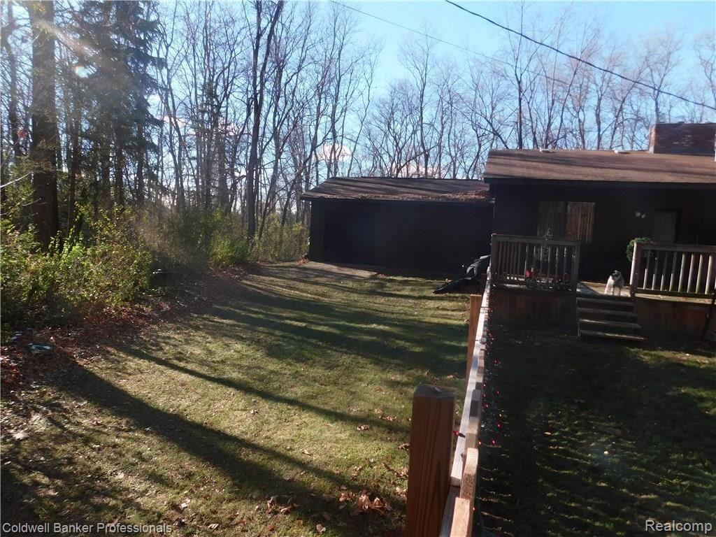 9660 Andersonville Road Clarkston, MI 48346 - Photo 8 of 53 front4.JPG