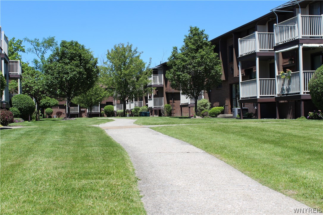 3948 Ridge Lea Road, Unit D Amherst, NY 14228 - Photo 3 of 24