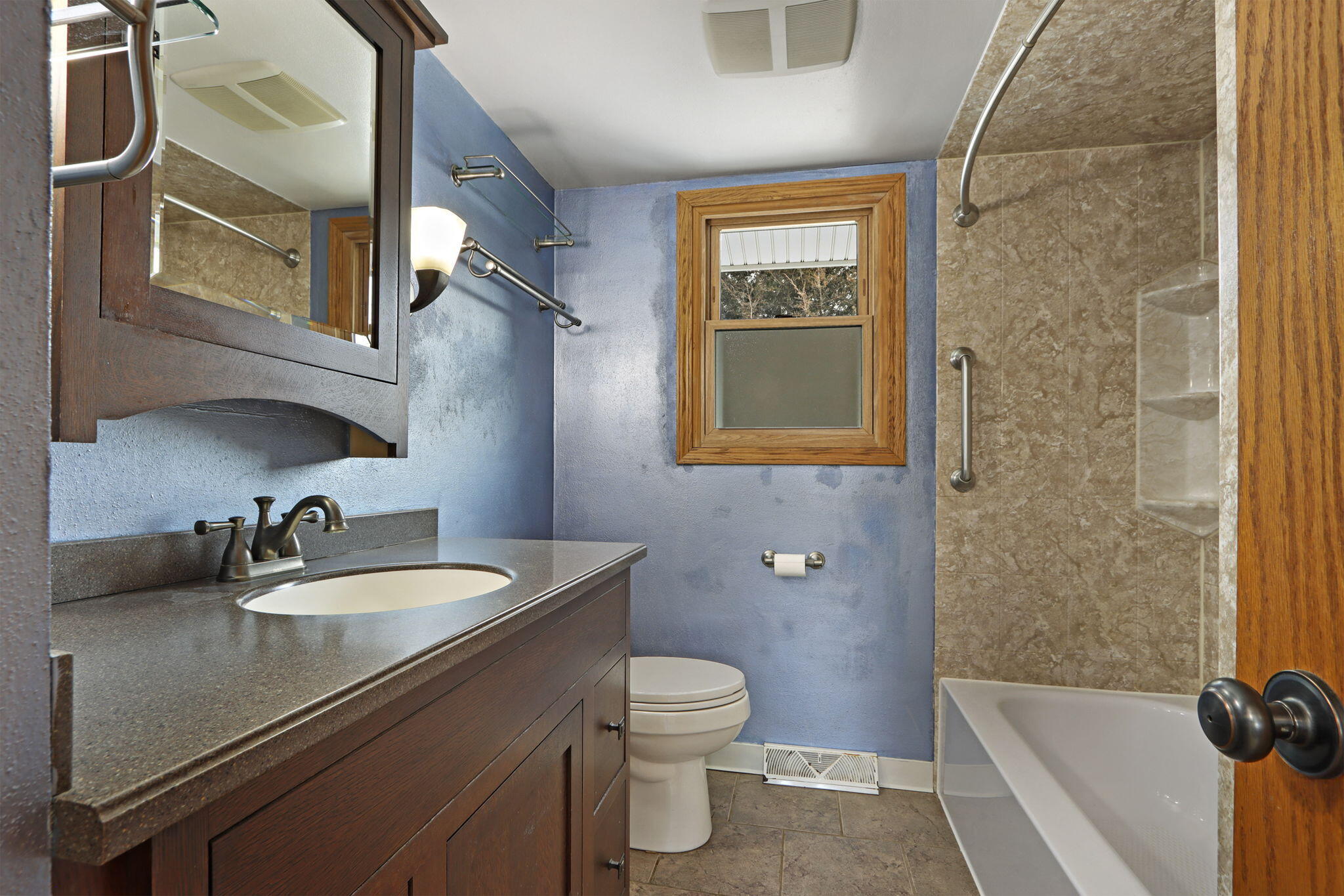 1305 93rd Avenue Somers, WI 53144 - Photo 12 of 32 12-web-or-mls-1305 93rd Ave, Kenosha, WI