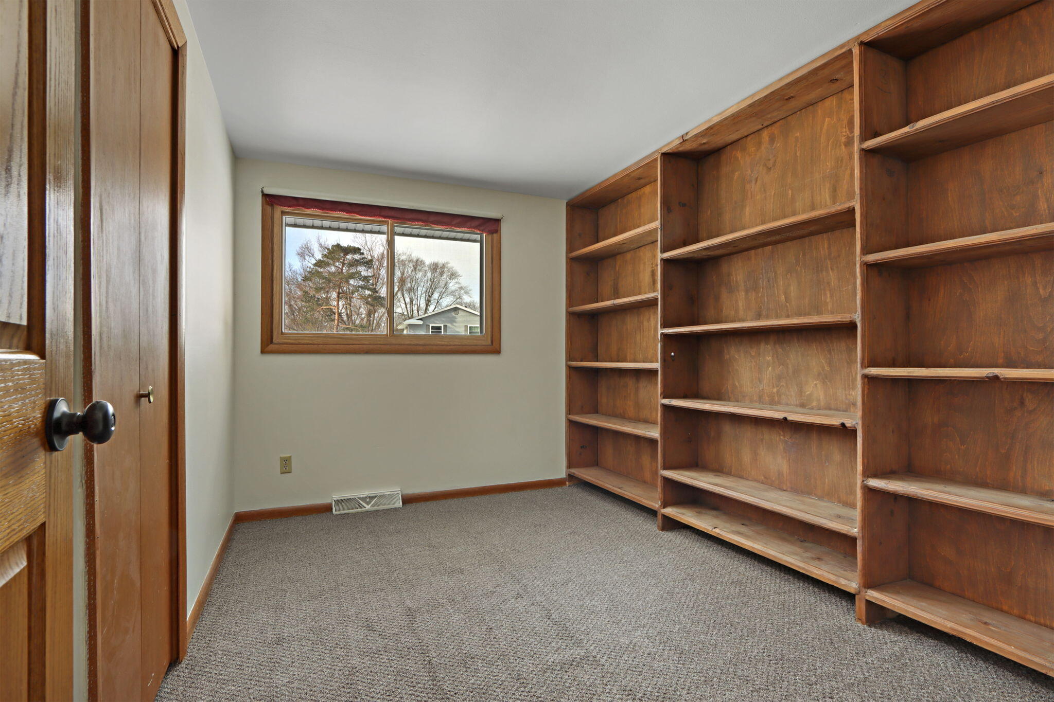 1305 93rd Avenue Somers, WI 53144 - Photo 13 of 32 13-web-or-mls-1305 93rd Ave, Kenosha, WI