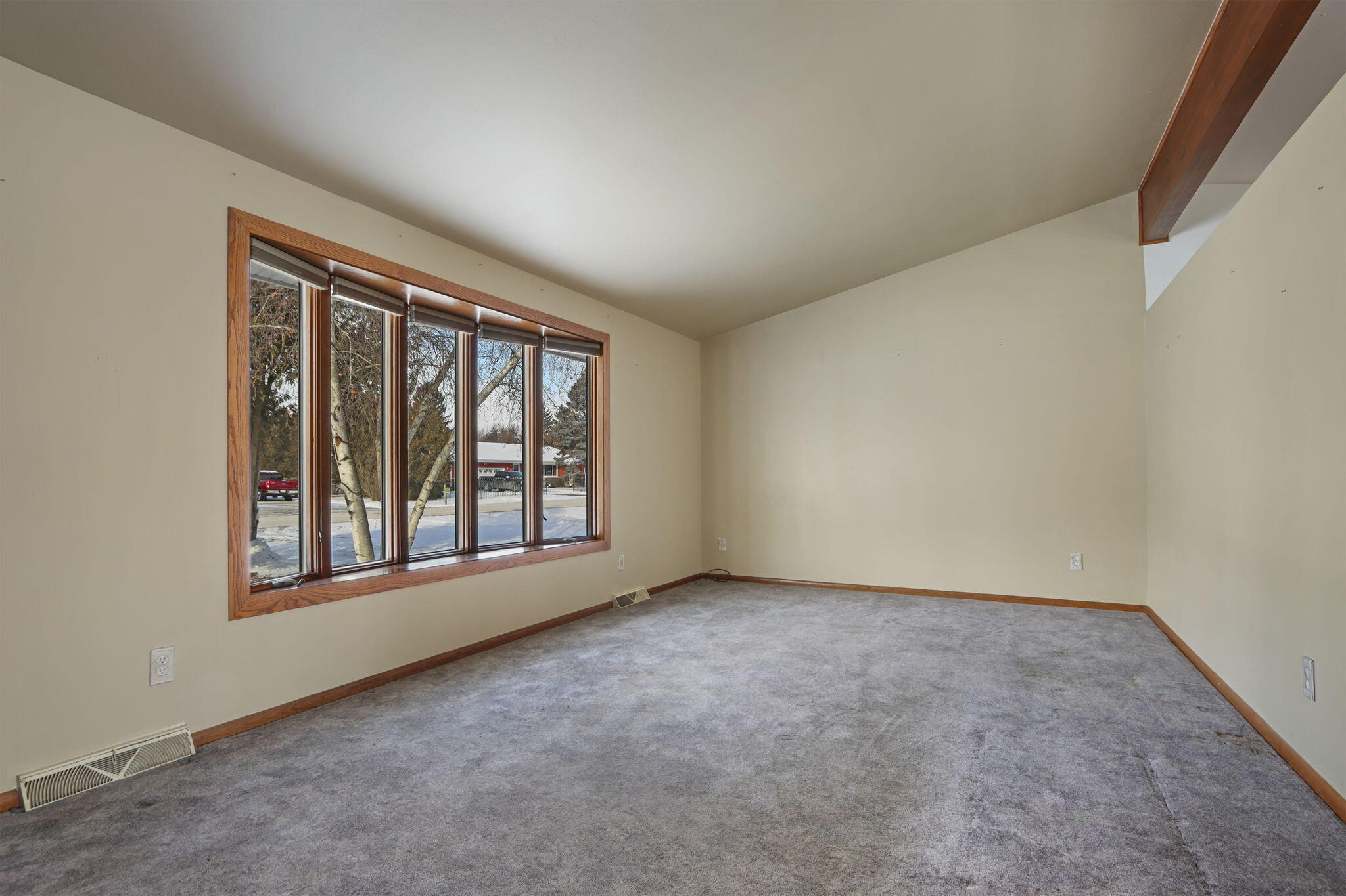 1305 93rd Avenue Somers, WI 53144 - Photo 6 of 32 6-web-or-mls-1305 93rd Ave, Kenosha, WI