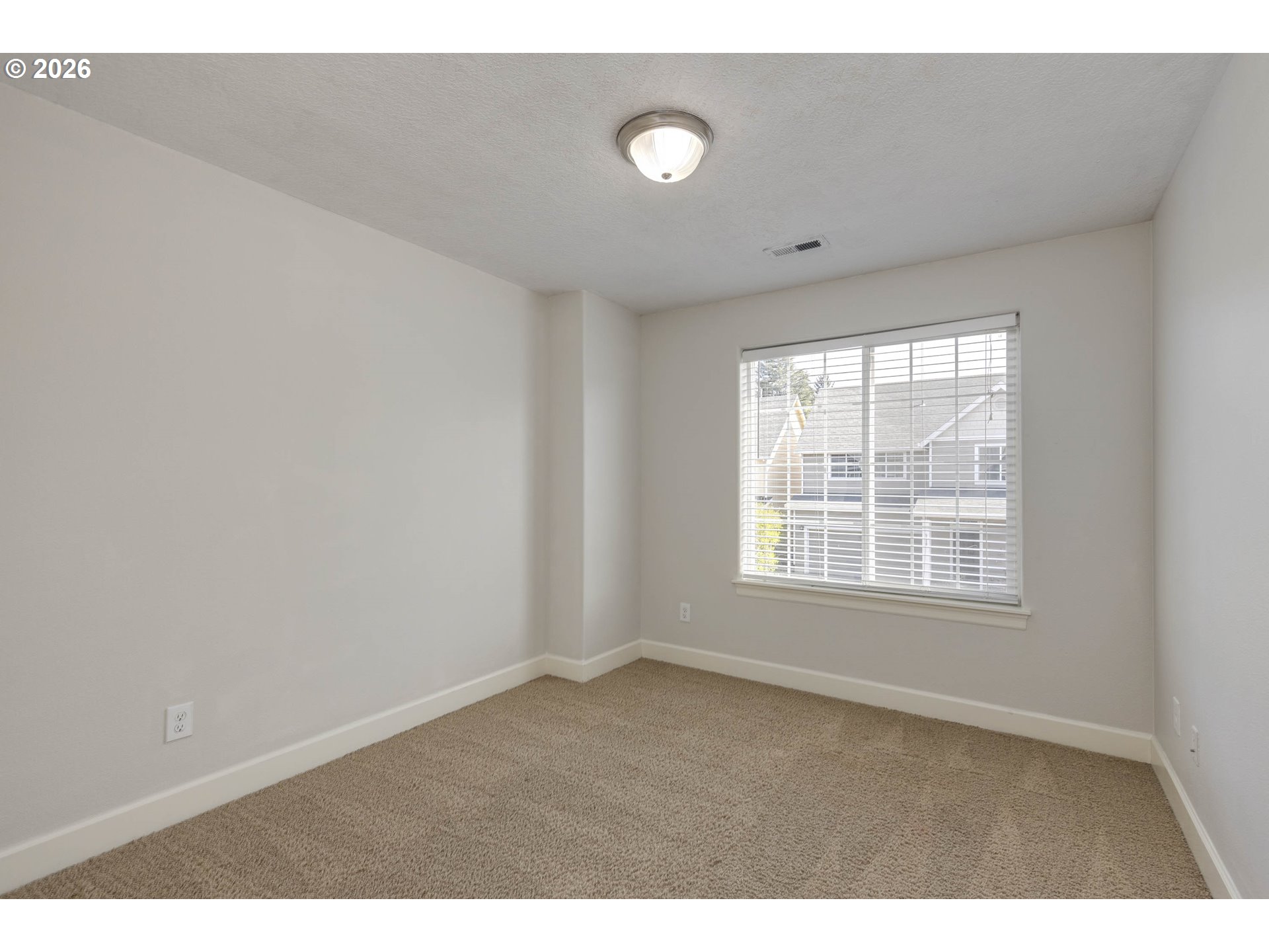 5627 Southwest 186th Place Beaverton, OR 97078 - Photo 15 of 31