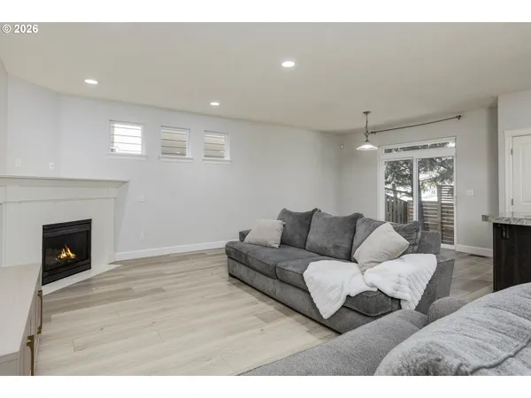 $529,000 | 5627 Southwest 186th Place, Beaverton, OR 97078