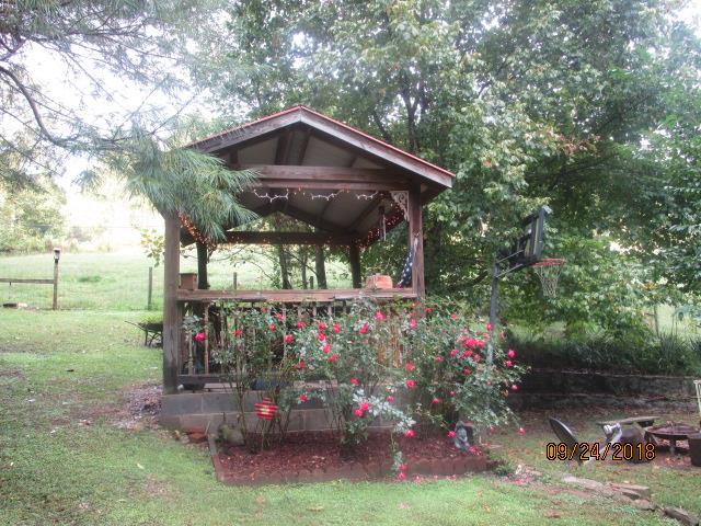 2864 Ernest Hawkins Road Santa Fe, TN 38482 - Photo 17 of 20 Gazebo