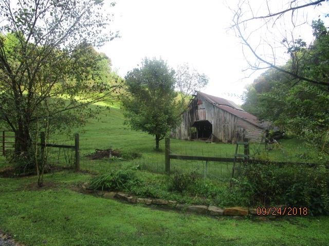 2864 Ernest Hawkins Road Santa Fe, TN 38482 - Photo 5 of 20 Barn and Fenced Area