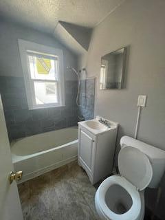 5960 Chalmers Street Detroit, MI 48213 - Photo 9 of 18 UPPER UNIT BATHROOM