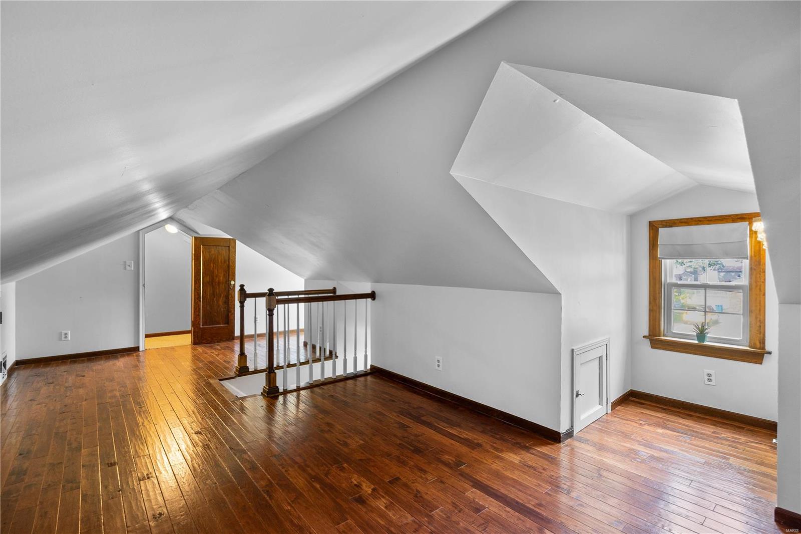 728 Reed Avenue St. Louis, MO 63125 - Photo 8 of 29 Gallery Image 8