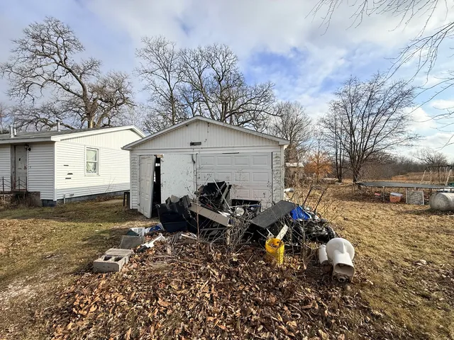 $35,000 | 6939 Highway 108, Carlinville, IL 62626