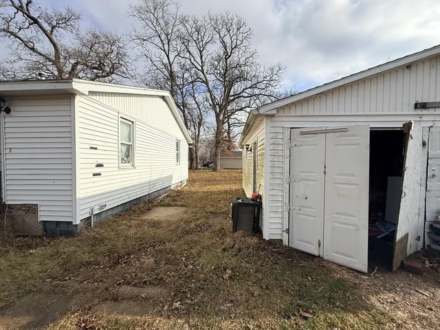 $35,000 | 6939 Highway 108, Carlinville, IL 62626