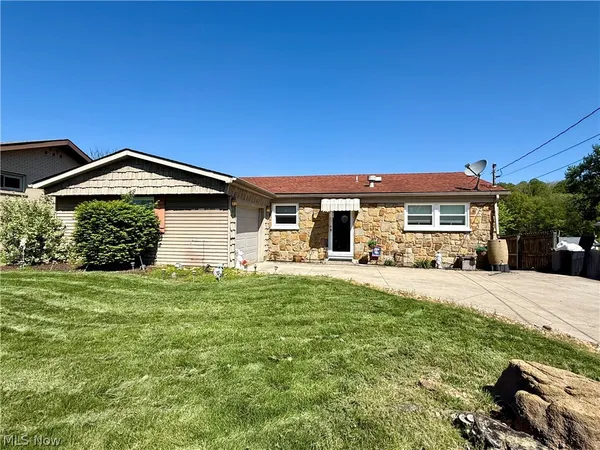 $180,000 | 1412 Walker Road, Follansbee, WV 26037