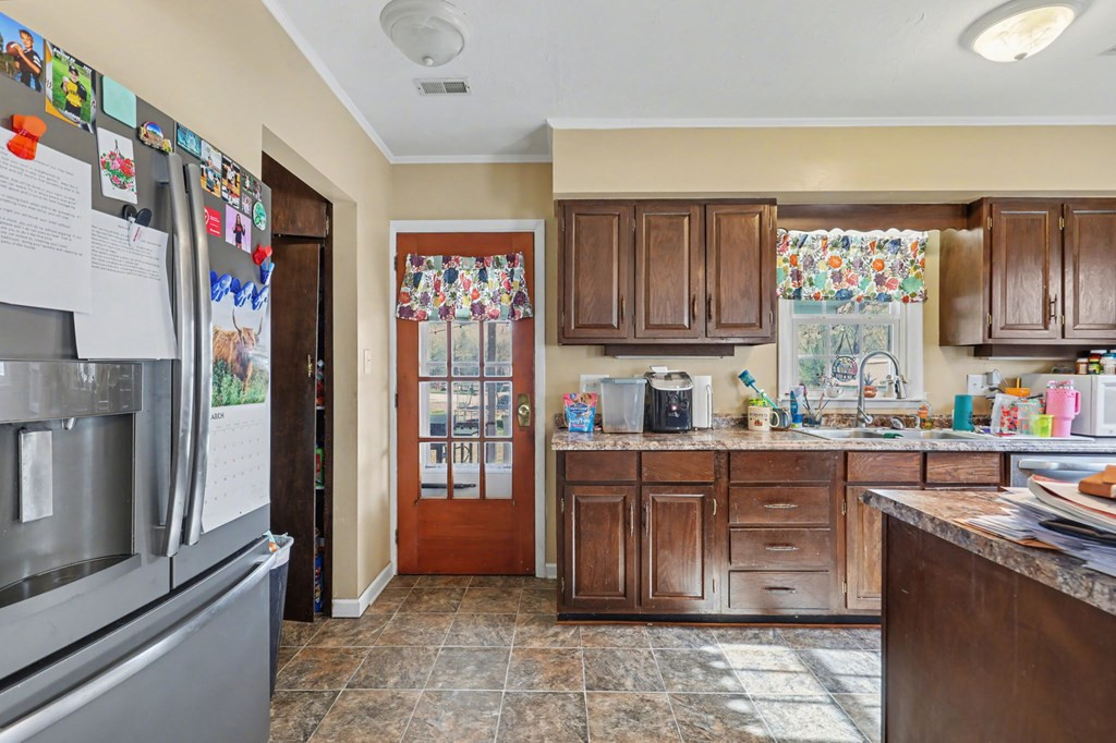 67 Lowell Street Murphy, NC 28906 - Photo 12 of 40