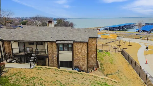 $250,000 | 275 Henry M Chandler Drive, Rockwall, TX 75032