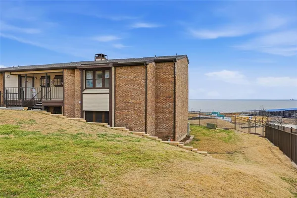 $250,000 | 275 Henry M Chandler Drive, Rockwall, TX 75032