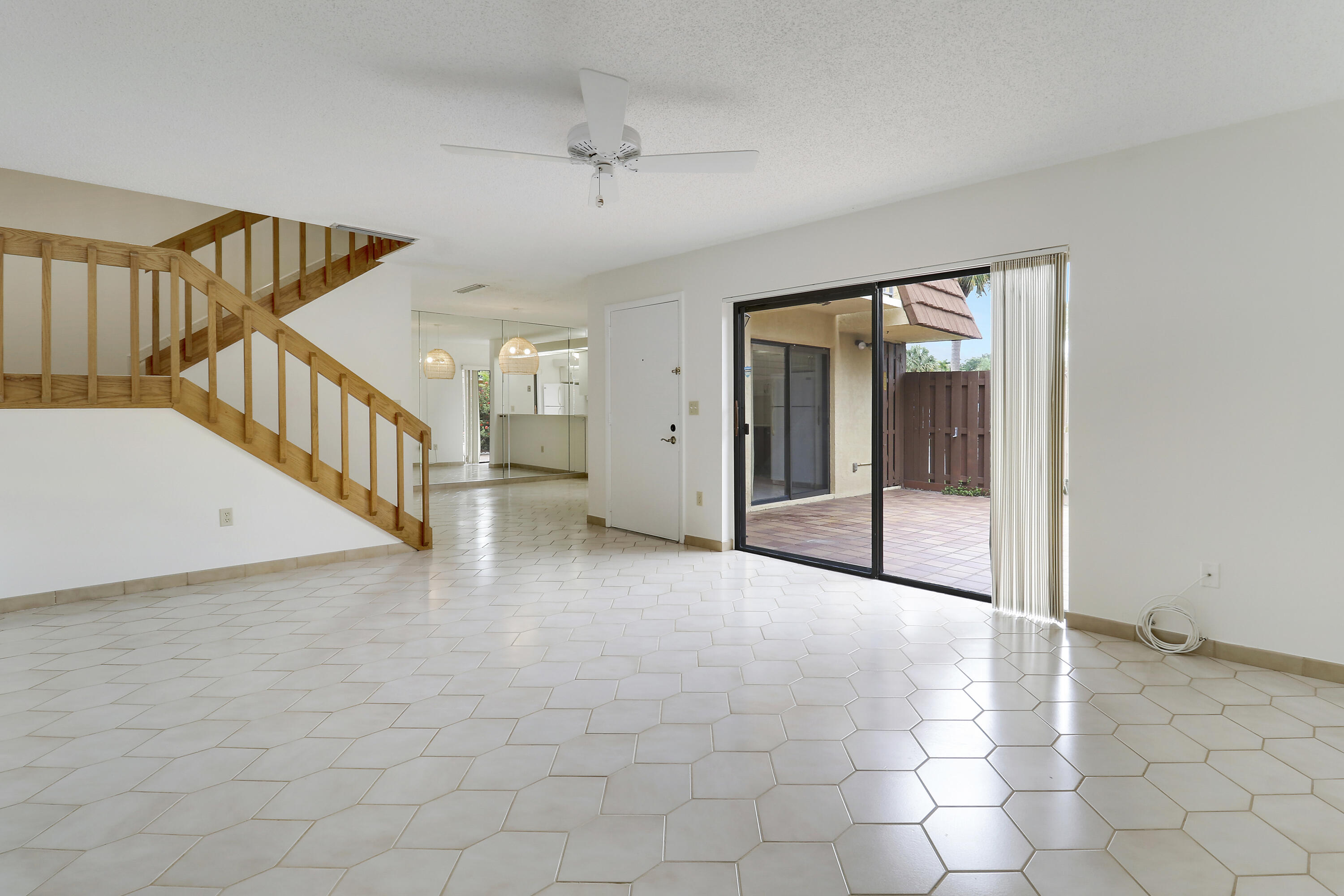 825 Center Street, Unit 49C Jupiter, FL 33458 - Photo 18 of 62 House2-17