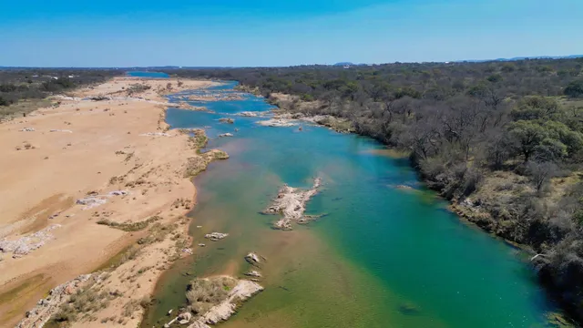 $619,000 | 202 Rio Llano Drive West, Llano, TX 78643