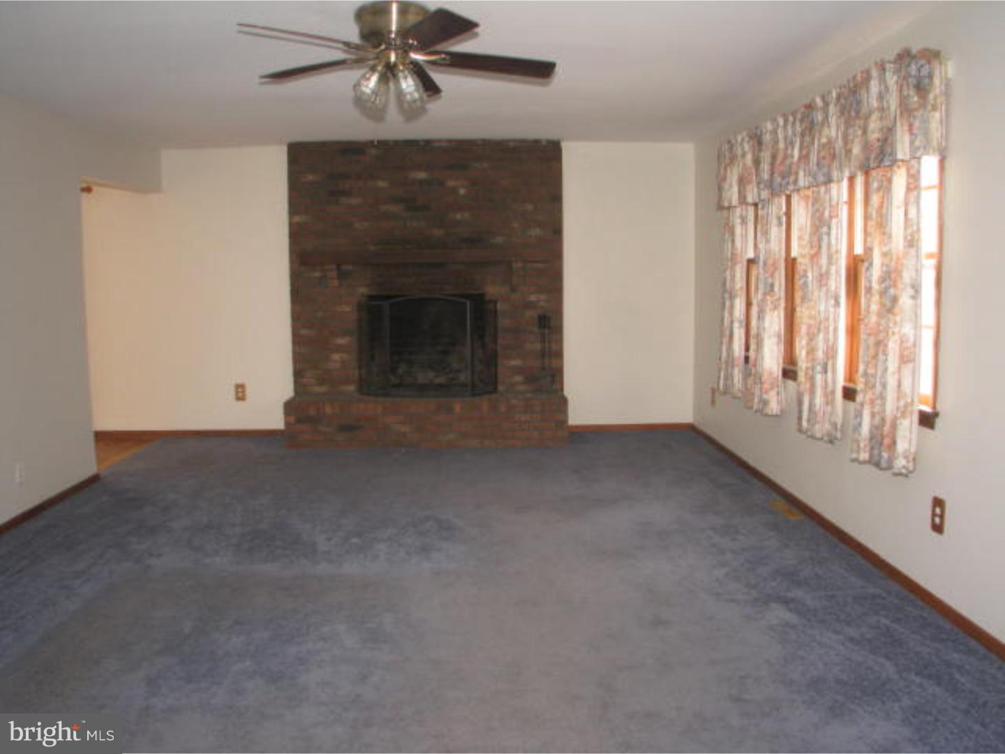 486 Birmingham Arneys Mt Road Pemberton, NJ 08068 - Photo 11 of 17 Family Room