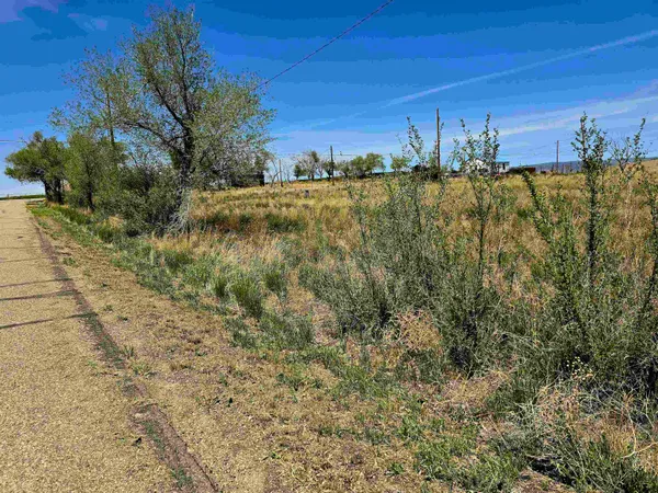 a view of a houses with a yard