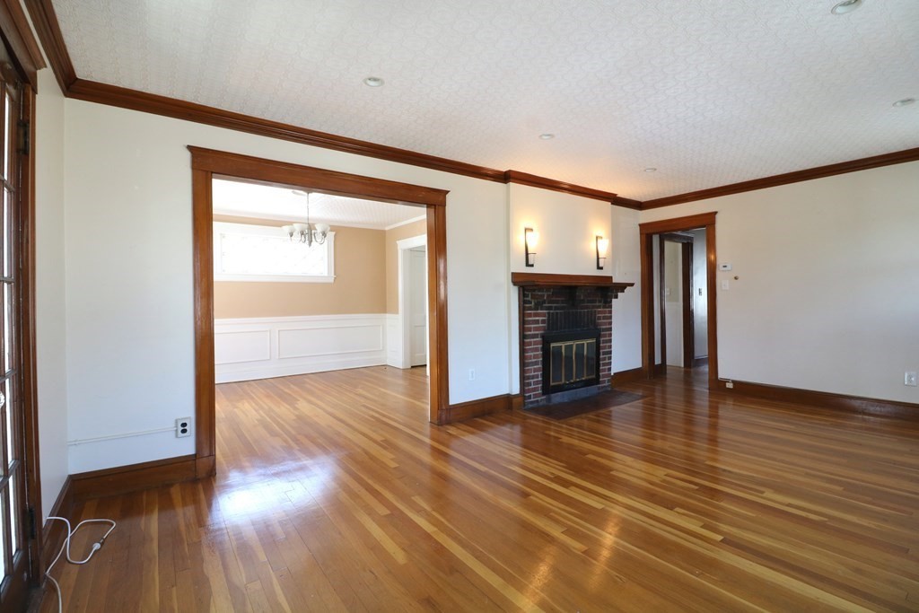 24 Flett Road, Unit 2 Belmont, MA 02478 - Photo 7 of 30 Gallery Image 7