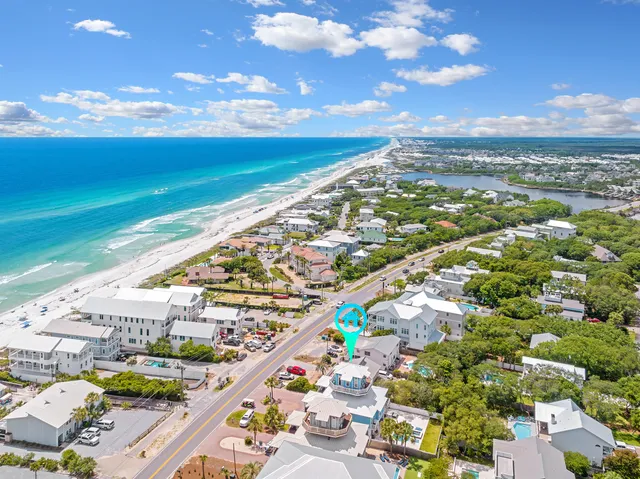 a view of an outdoor space