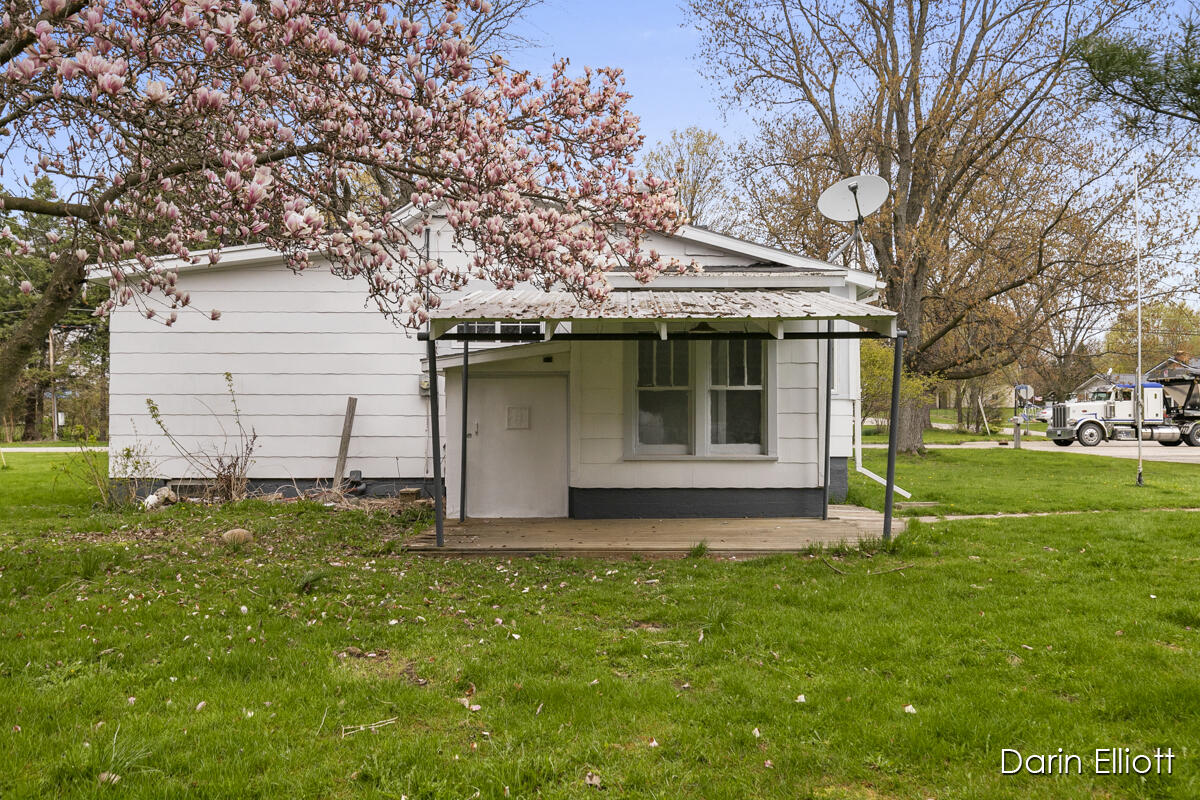 1644 Howard City-Edmore Road Edmore, MI 48829 - Photo 16 of 20 IMG_1015