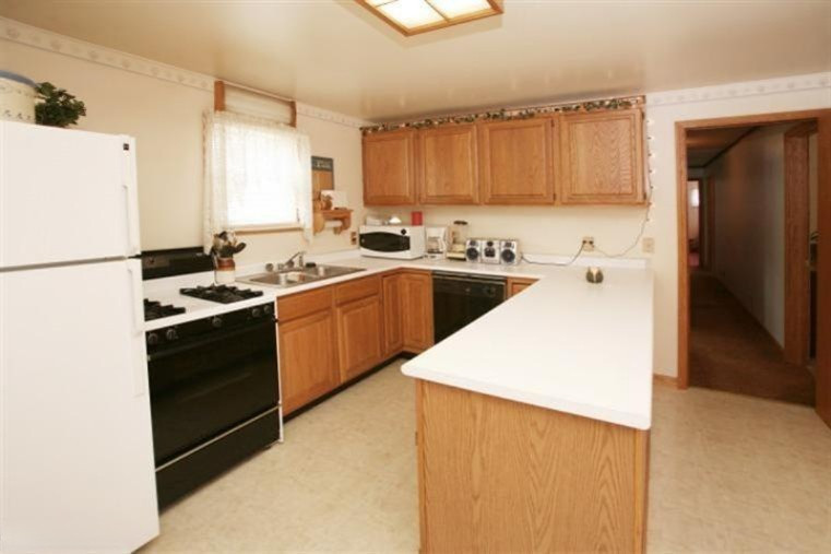 1203 8th Street Three Rivers, MI 49093 - Photo 6 of 16 Additional Photo