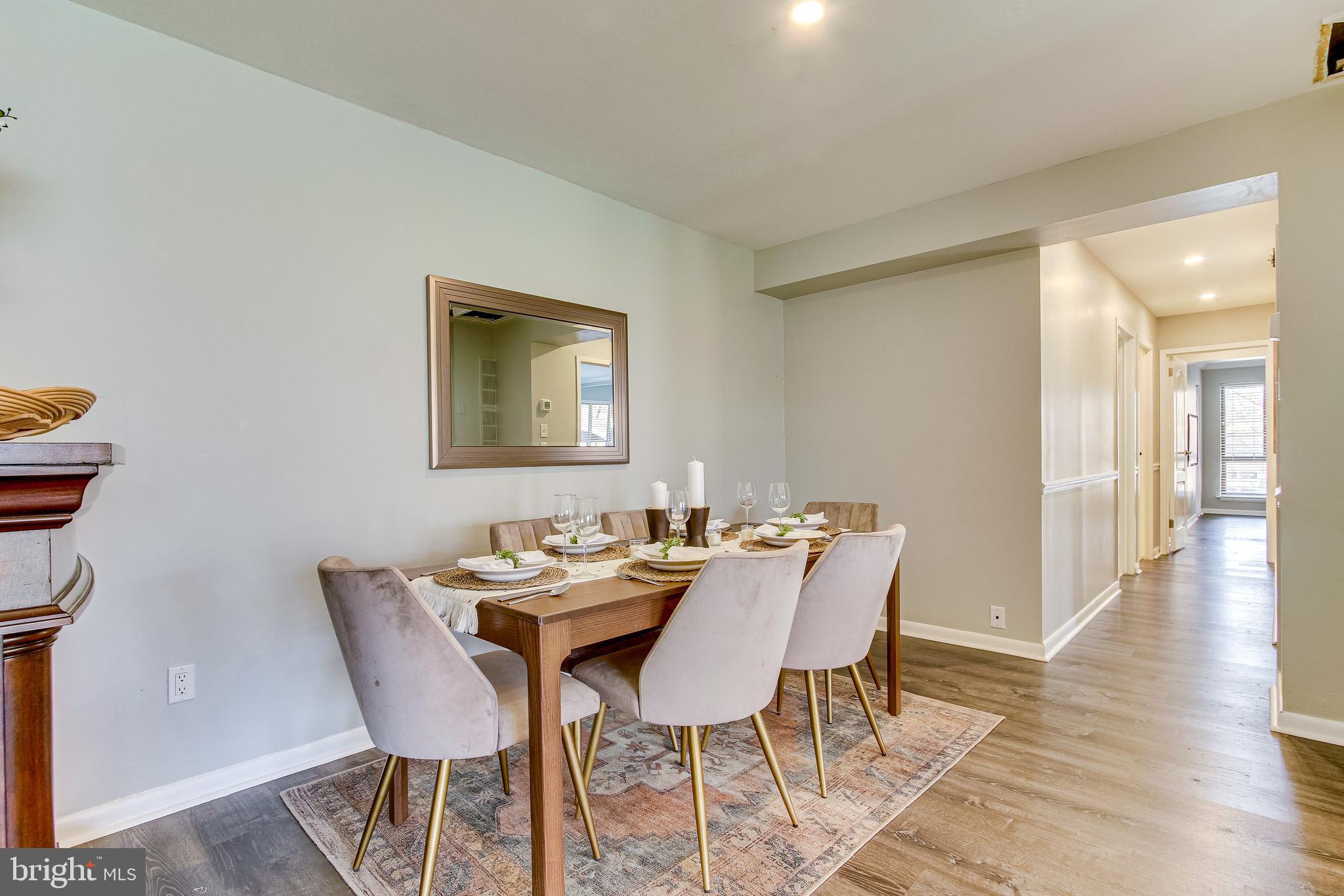 11212 Chestnut Grove Square, Unit 216 Reston, VA 20190 - Photo 12 of 31 Gallery Image 12