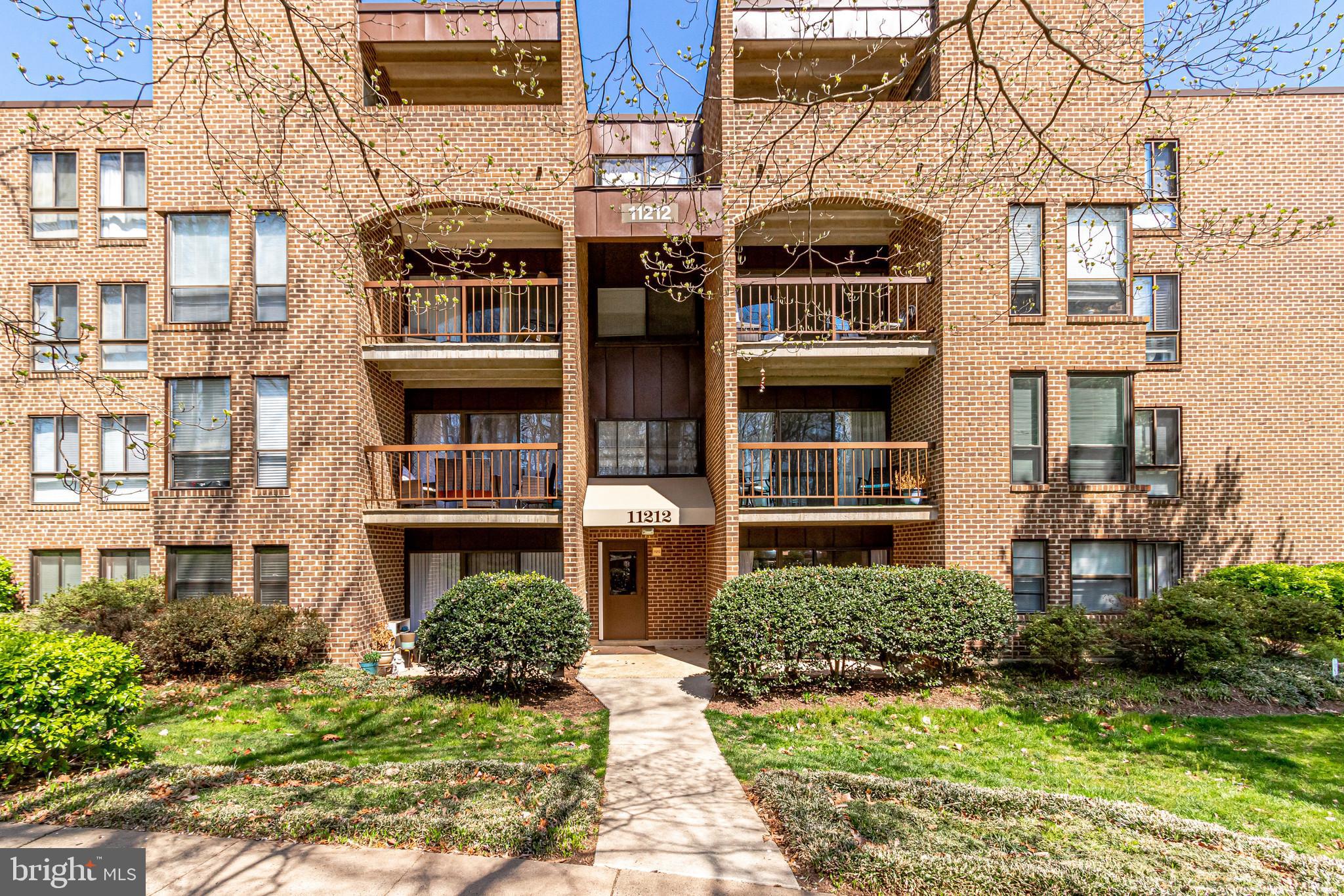 11212 Chestnut Grove Square, Unit 216 Reston, VA 20190 - Photo 30 of 31 Welcome Home!