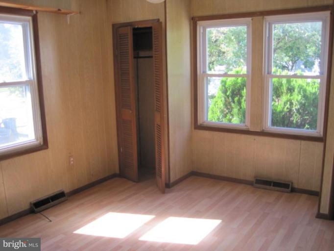 3813 Clarks Point Road Middle River, MD 21220 - Photo 6 of 6 an empty room with a window