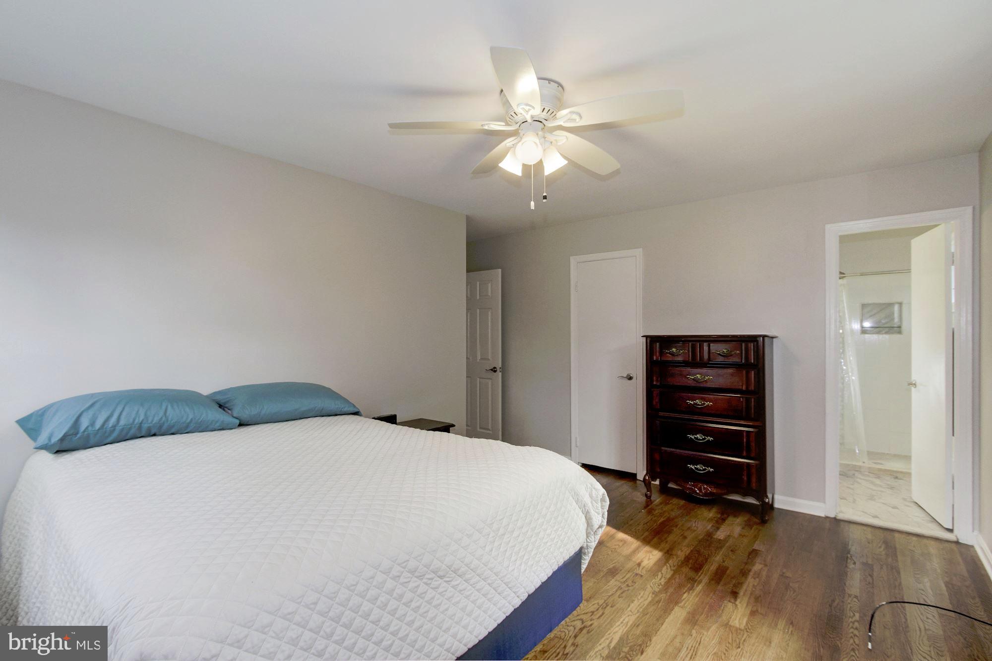 11905 Smoketree Road Potomac, MD 20854 - Photo 21 of 47 Gallery Image 21