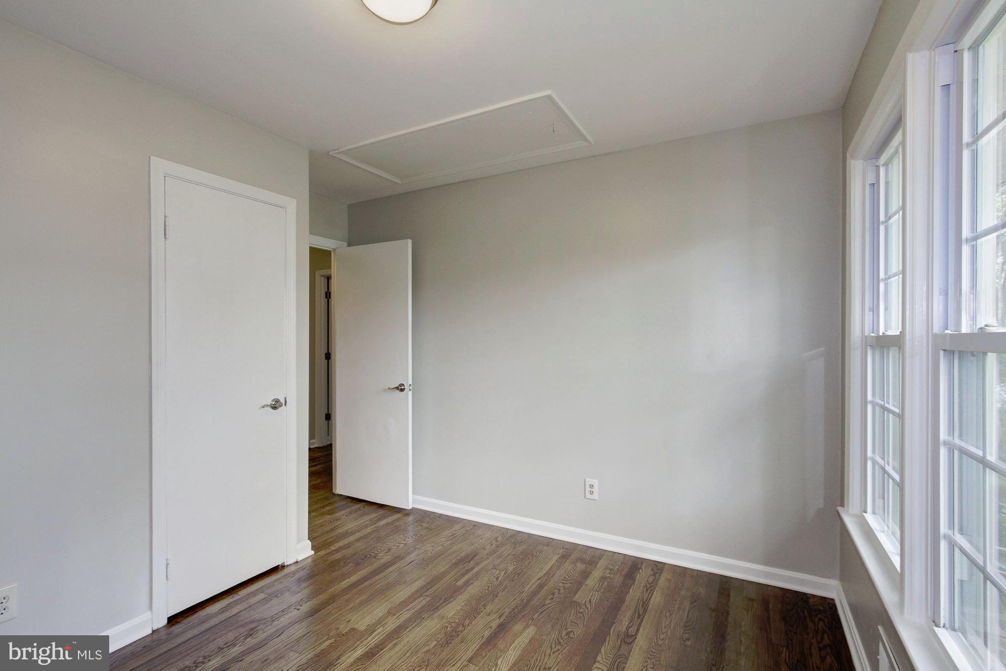 11905 Smoketree Road Potomac, MD 20854 - Photo 24 of 47 Gallery Image 24