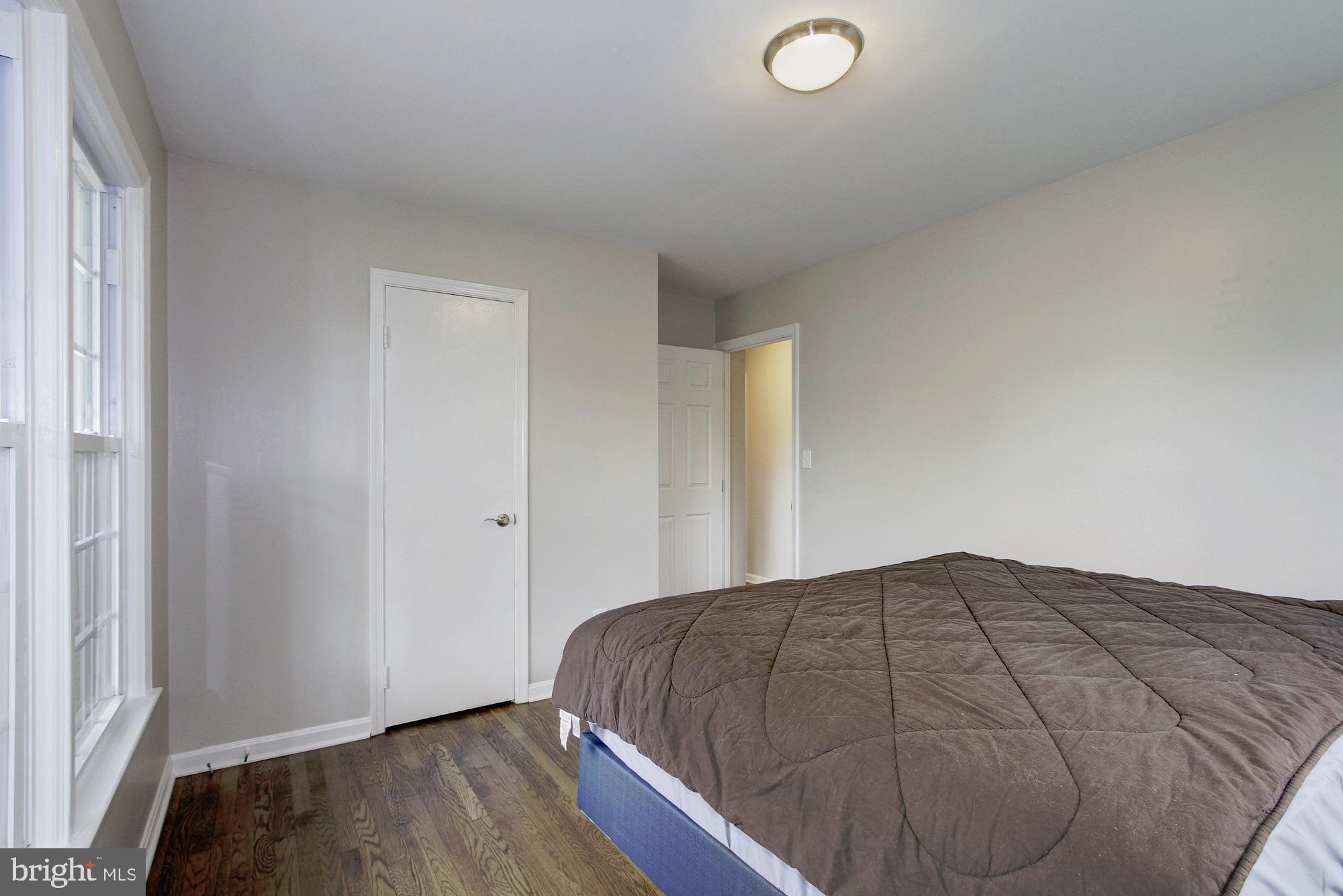 11905 Smoketree Road Potomac, MD 20854 - Photo 26 of 47 Gallery Image 26