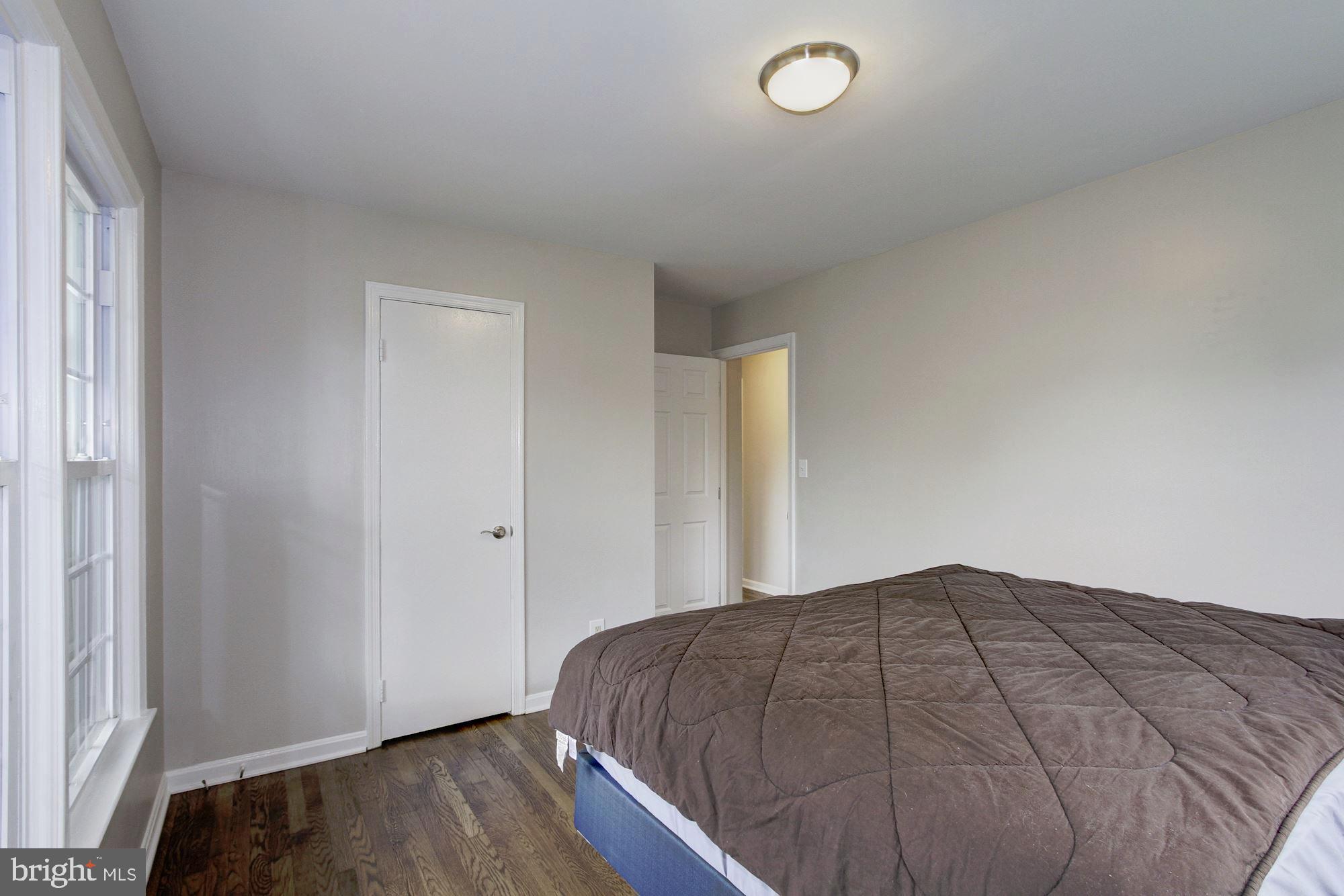 11905 Smoketree Road Potomac, MD 20854 - Photo 27 of 47 Gallery Image 27