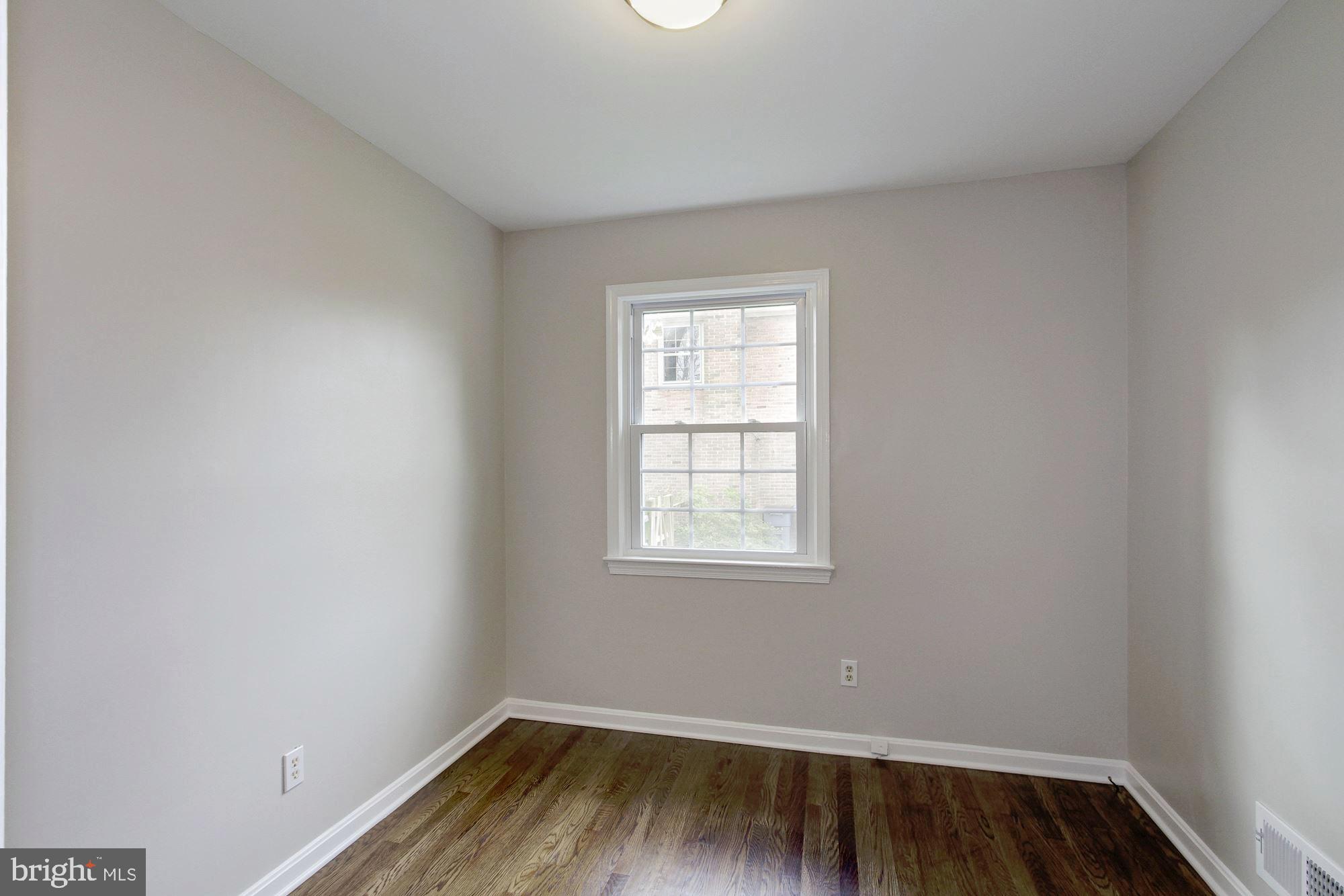 11905 Smoketree Road Potomac, MD 20854 - Photo 29 of 47 Gallery Image 29