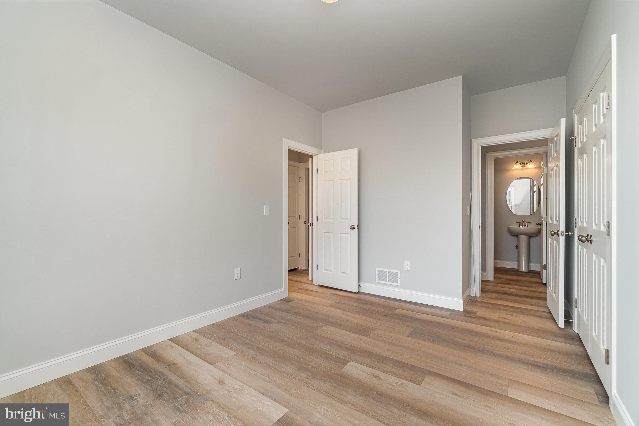 122 Newville Road Elizabethtown, PA 17022 - Photo 21 of 28 Gallery Image 21
