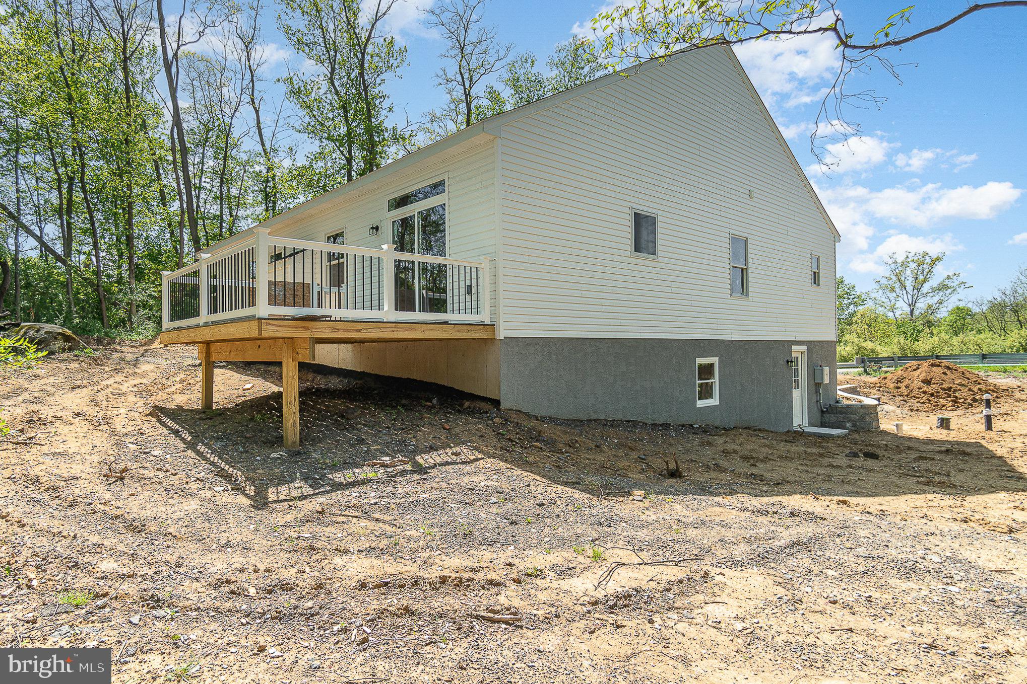 122 Newville Road Elizabethtown, PA 17022 - Photo 27 of 28 Gallery Image 27