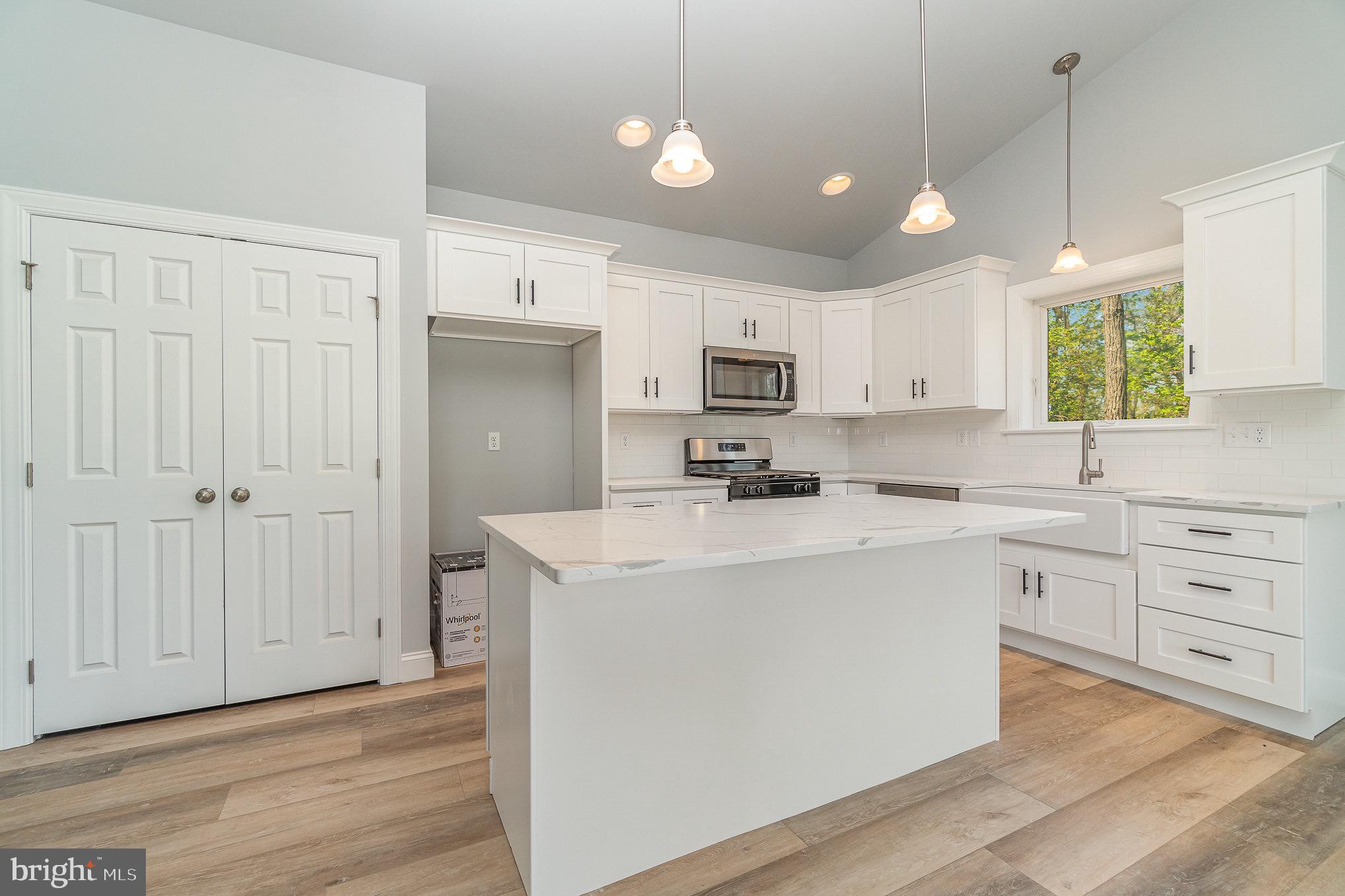 122 Newville Road Elizabethtown, PA 17022 - Photo 5 of 28 Gallery Image 5