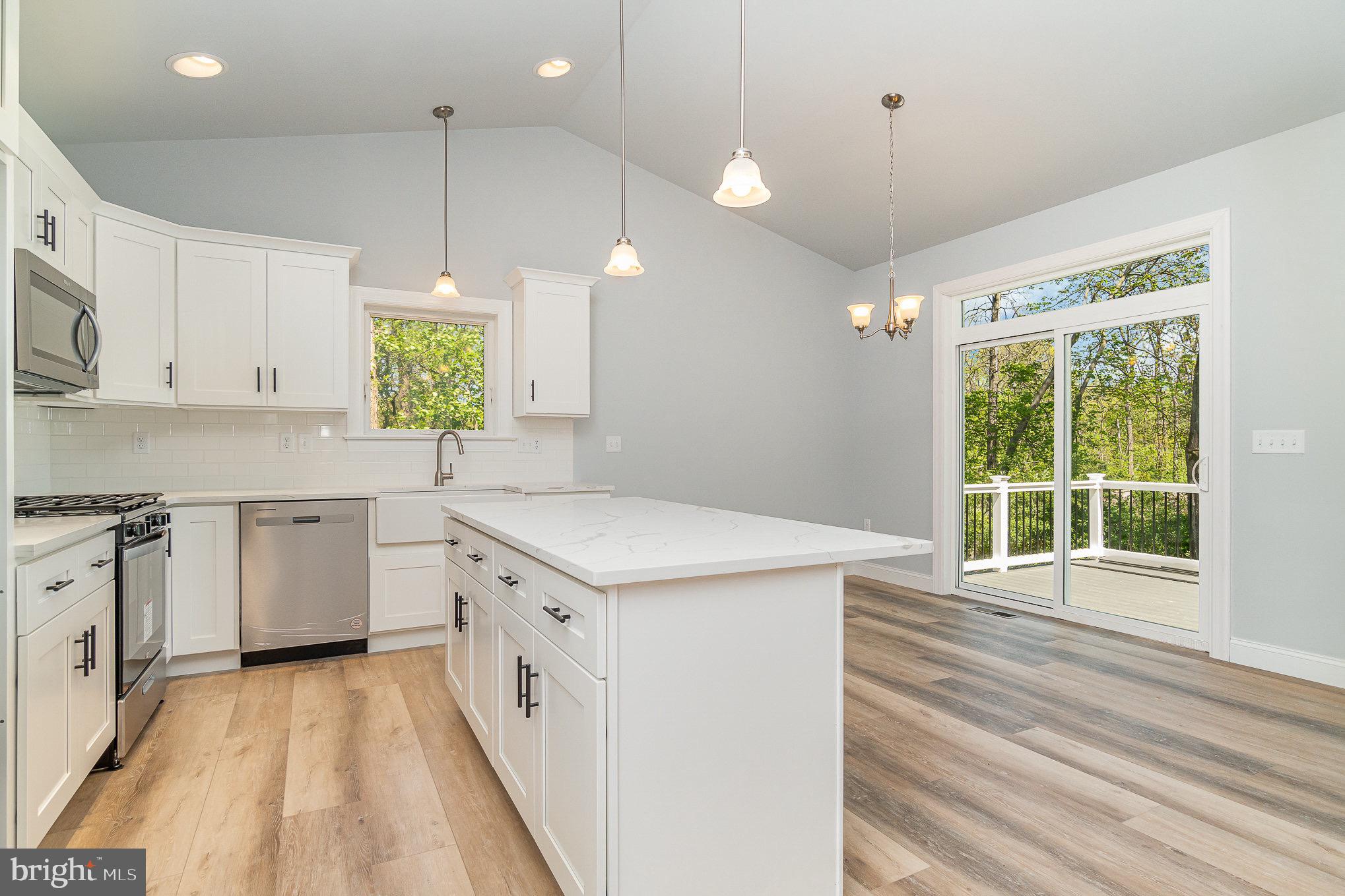 122 Newville Road Elizabethtown, PA 17022 - Photo 6 of 28 Gallery Image 6