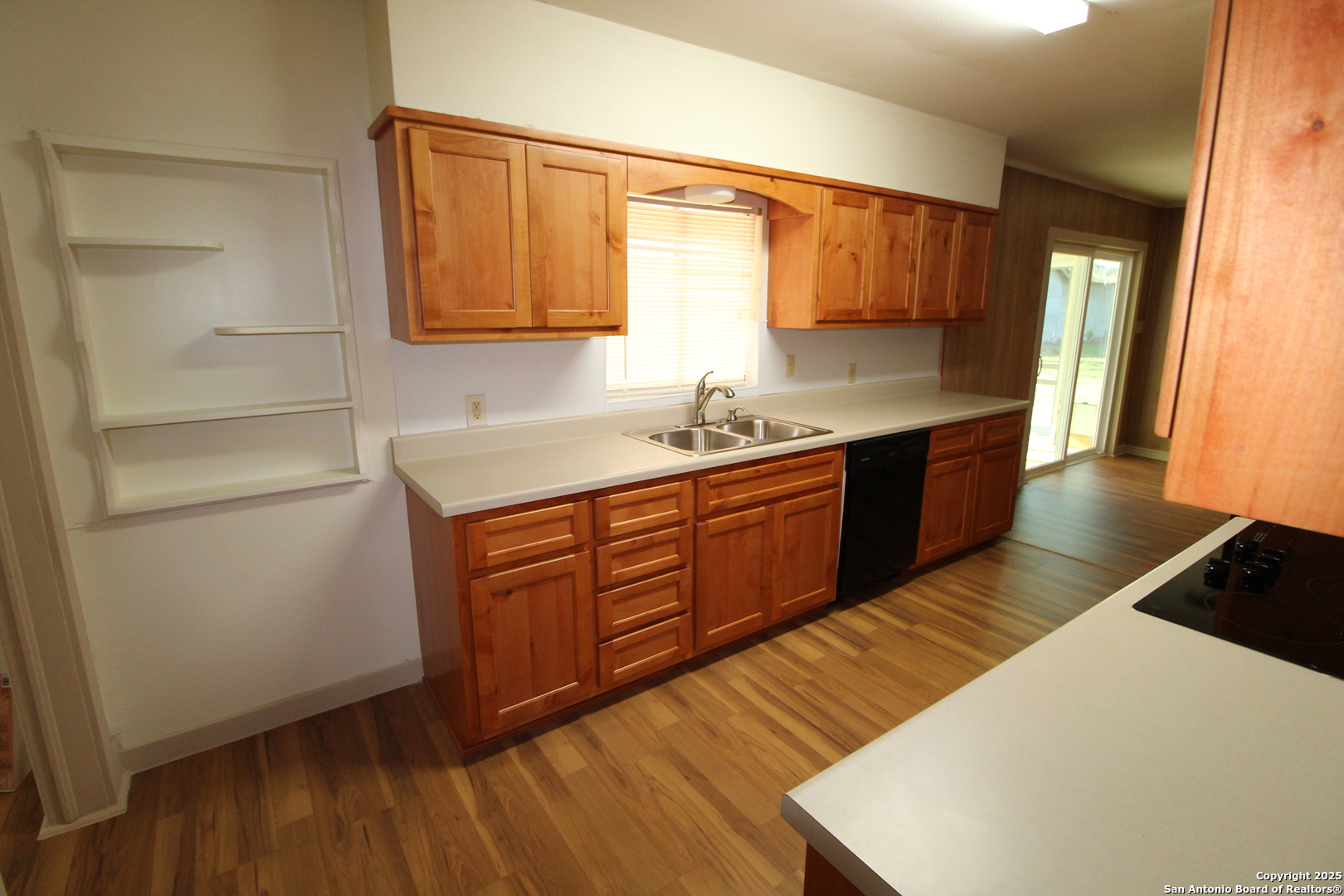 15331 Cottage Street Lytle, TX 78052 - Photo 14 of 25 Gallery Image 14