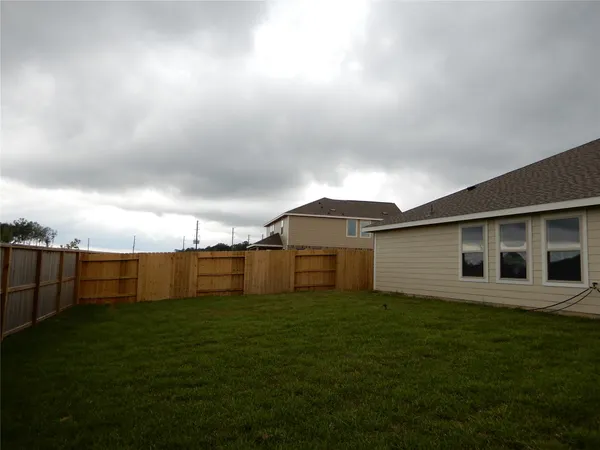 $2,200 | 22636 Hackberry Leaf Drive, New Caney, TX 77357