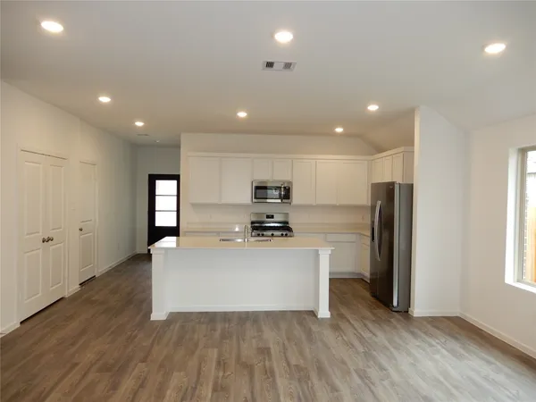 $2,200 | 22636 Hackberry Leaf Drive, New Caney, TX 77357