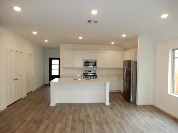 $2,200 | 22636 Hackberry Leaf Drive, New Caney, TX 77357