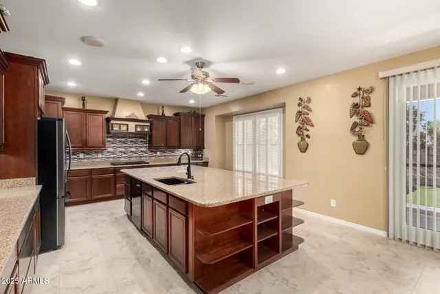 $3,000 | 6820 South 42nd Lane, Phoenix, AZ 85041