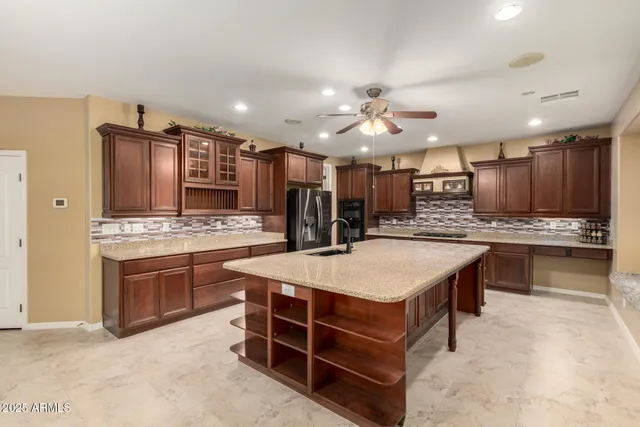 $3,000 | 6820 South 42nd Lane, Phoenix, AZ 85041