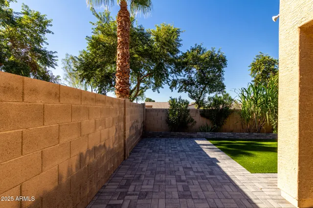 $3,000 | 6820 South 42nd Lane, Phoenix, AZ 85041