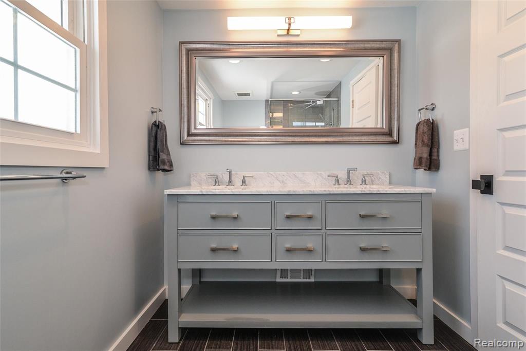 22759 Meadowbrook Road Novi, MI 48375 - Photo 24 of 36
