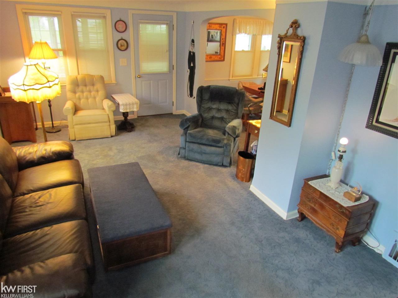 5495 East Potter Road Flint, MI 48506 - Photo 5 of 23 21504092-4.JPG
