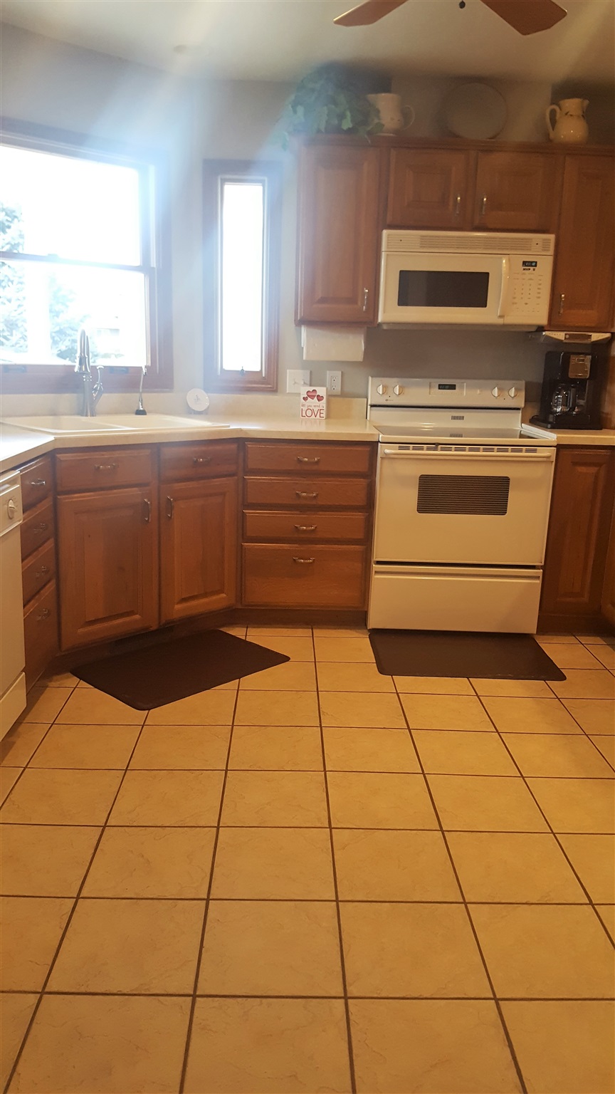 514 Countryside Circle Rensselaer, IN 47978 - Photo 12 of 32