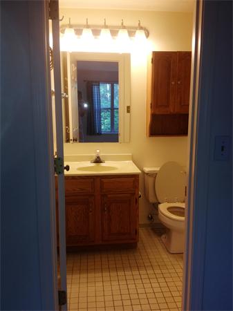 302 C Ridgefield Circle, Unit C Clinton, MA 01510 - Photo 8 of 19 Gallery Image 8
